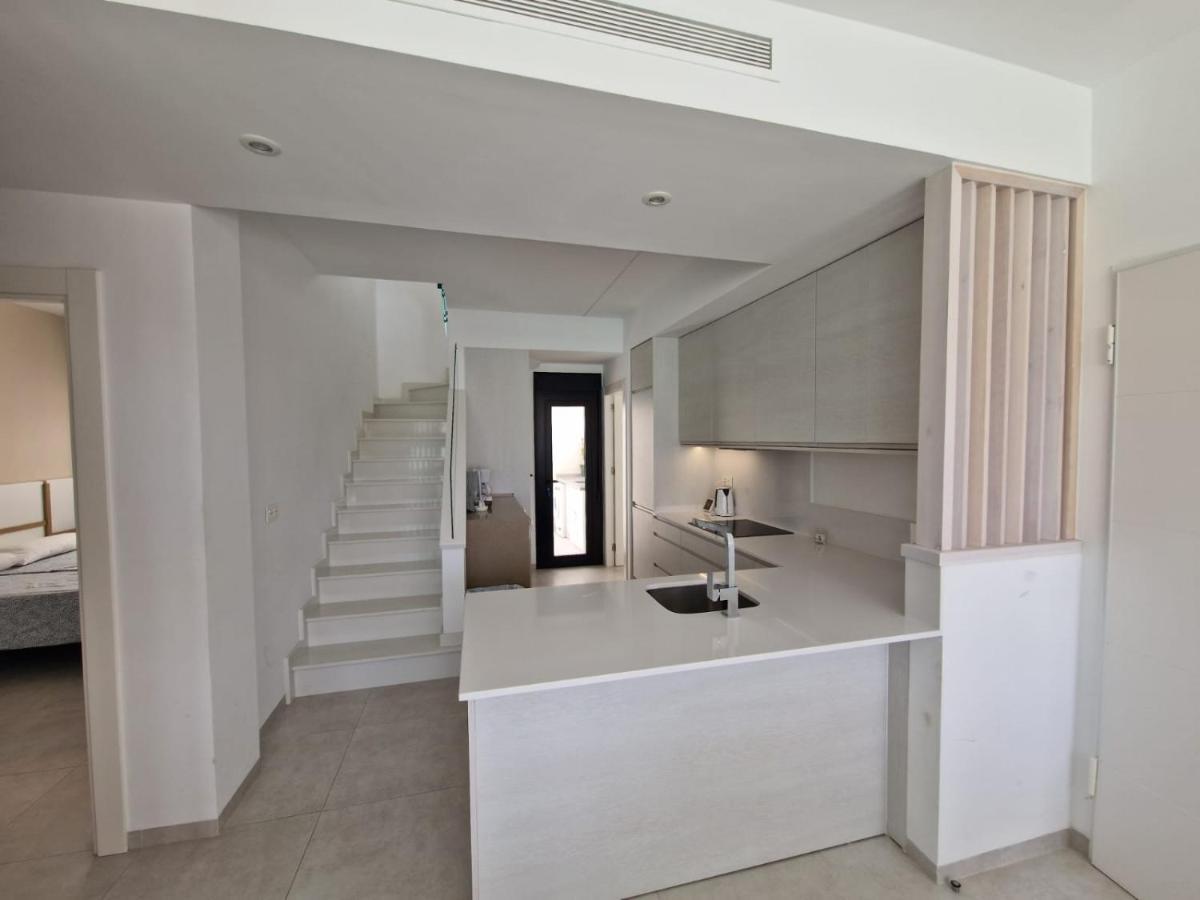 Premium Strandnaera Villa Lo Pagan -Byggd 2020 ซานเปรโดเดลปีนาตาร์ ภายนอก รูปภาพ