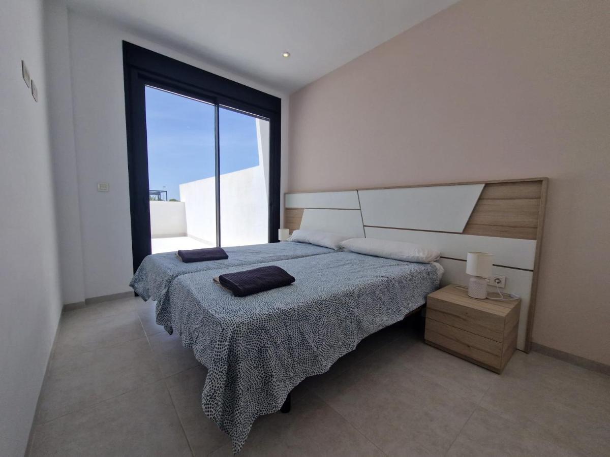 Premium Strandnaera Villa Lo Pagan -Byggd 2020 ซานเปรโดเดลปีนาตาร์ ภายนอก รูปภาพ